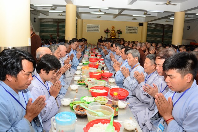 Dharma Talk “Peaceful place to stop ” – The 96th Seven-Day Retreat